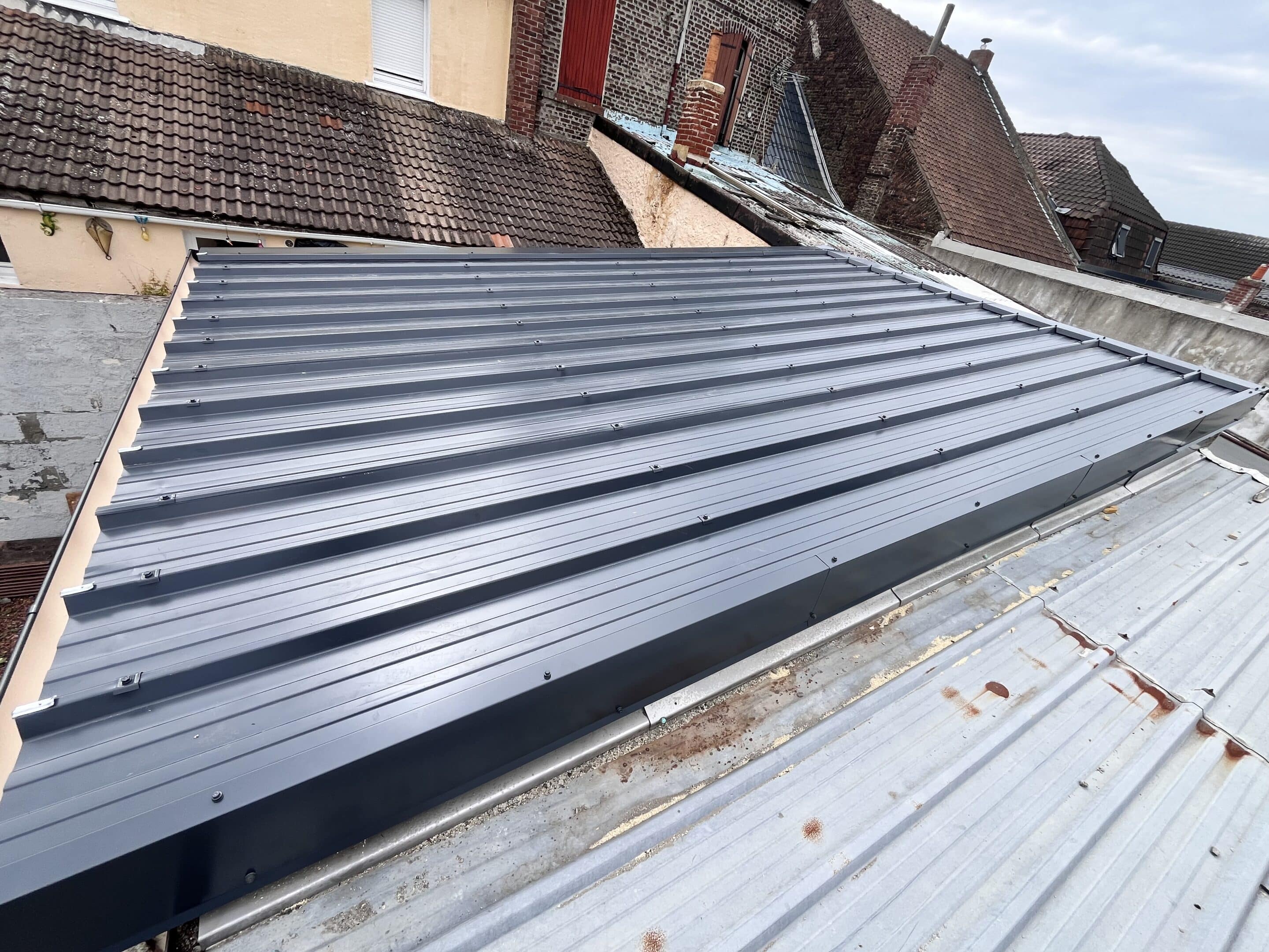Refection de toiture Tuile par Bac Acier isole 3 scaled